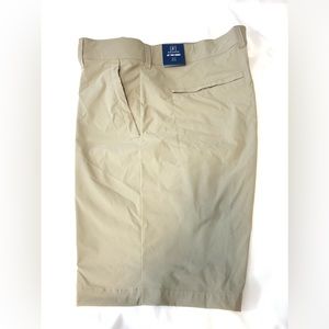 SHORT GEORGE KAKIS SIZE (42)